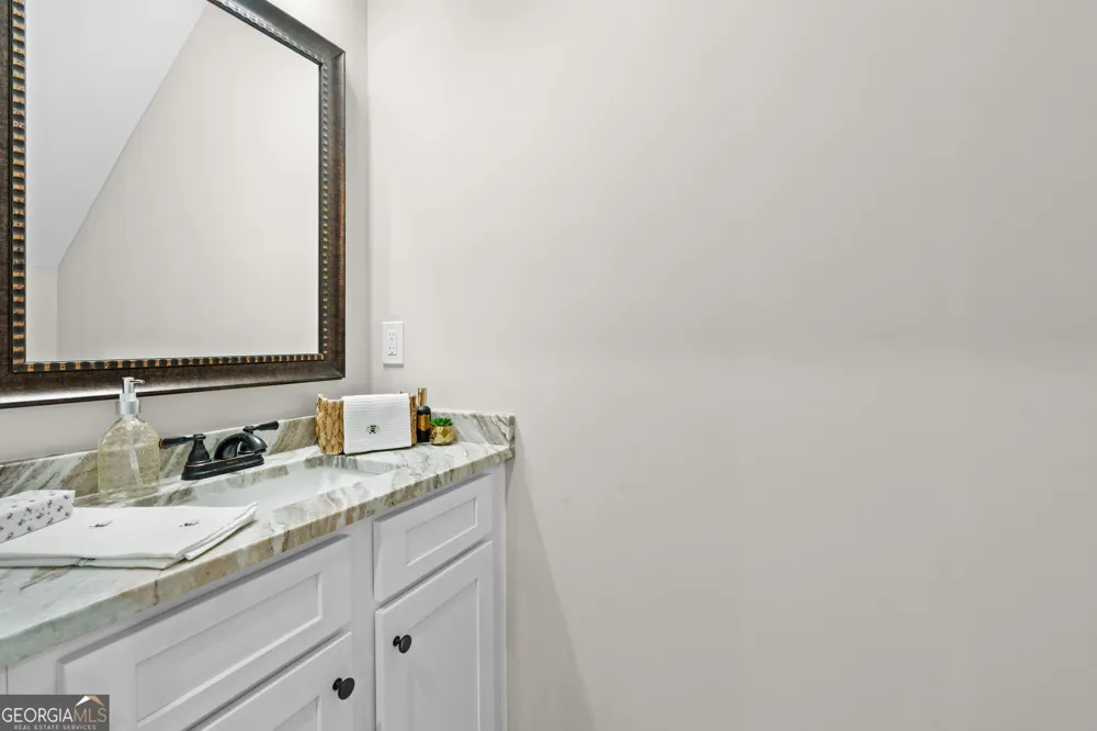 302 Beau Claire CIR Byron, GA 31008