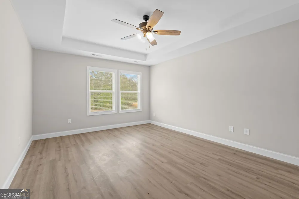 302 Beau Claire CIR Byron, GA 31008