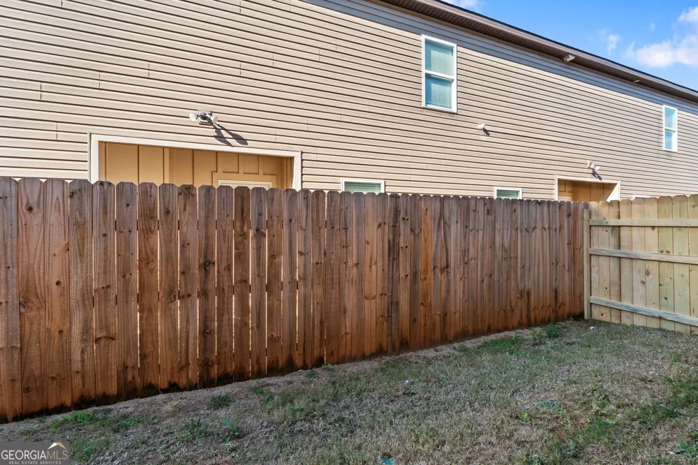 302 Beau Claire CIR Byron, GA 31008