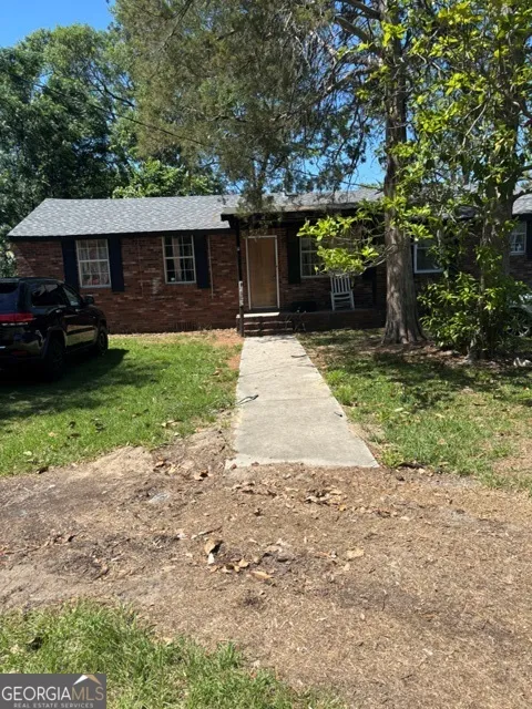 210 CEDAR ST