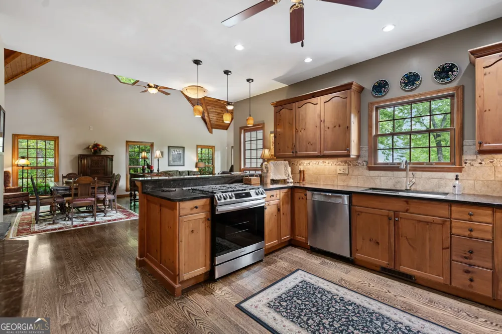 10620 Highway 52 Chatsworth, GA 30705