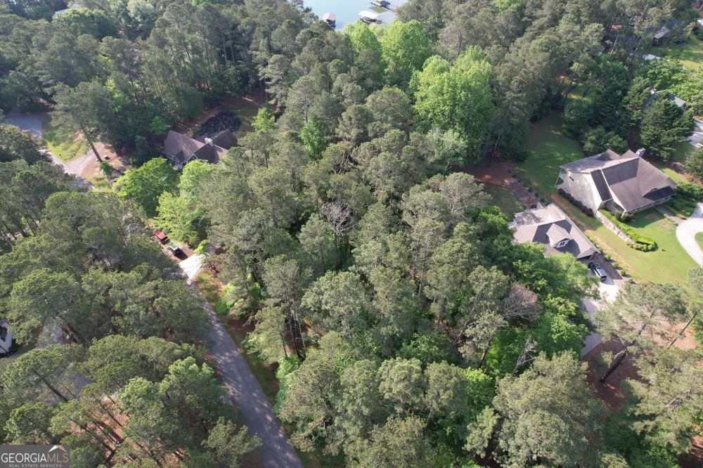 30 Melody Farms DR Hartwell, GA 30643