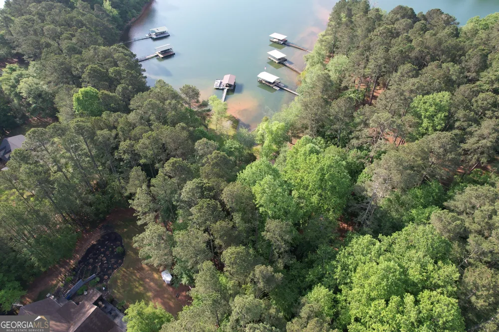30 Melody Farms DR Hartwell, GA 30643