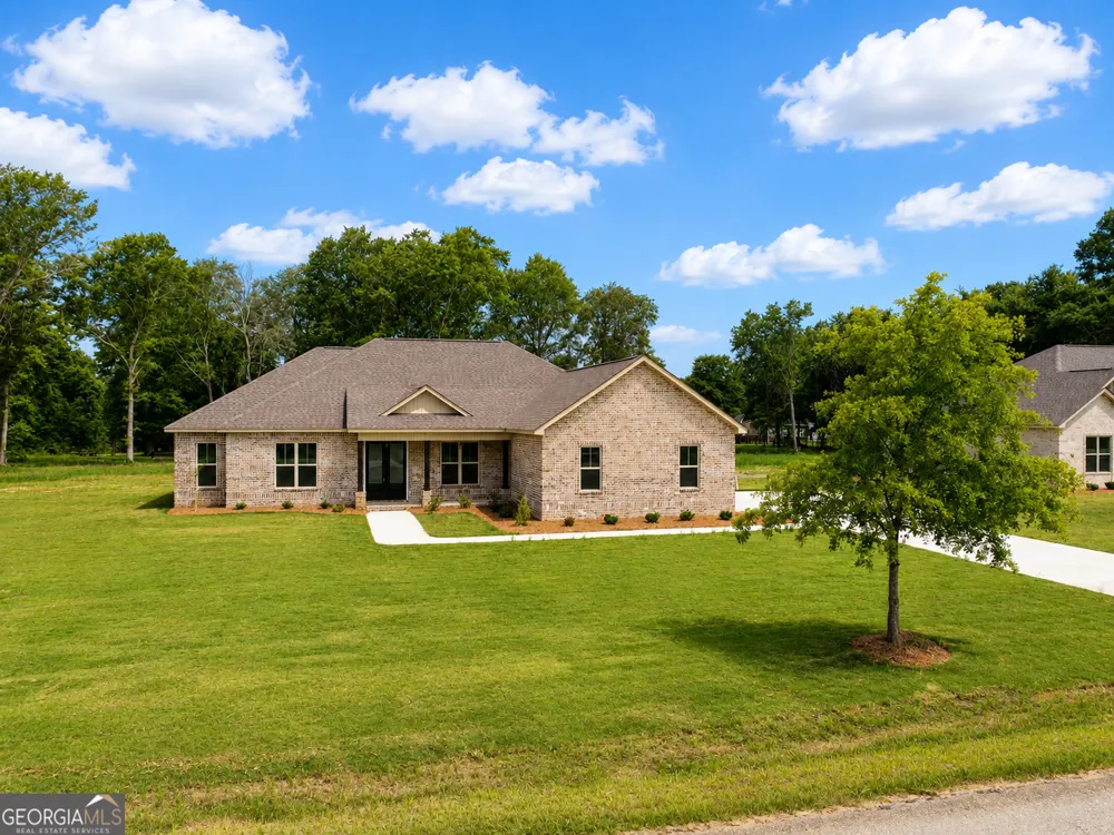 3379 Houser Mill RD Byron, GA 31008