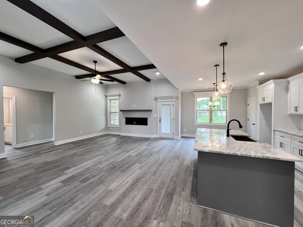 3379 Houser Mill RD Byron, GA 31008