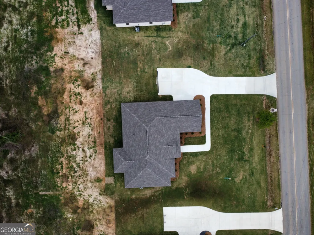 3379 Houser Mill RD Byron, GA 31008