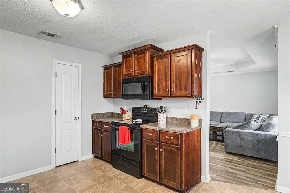 73 Mill Pond LN SE Ludowici, GA 31316