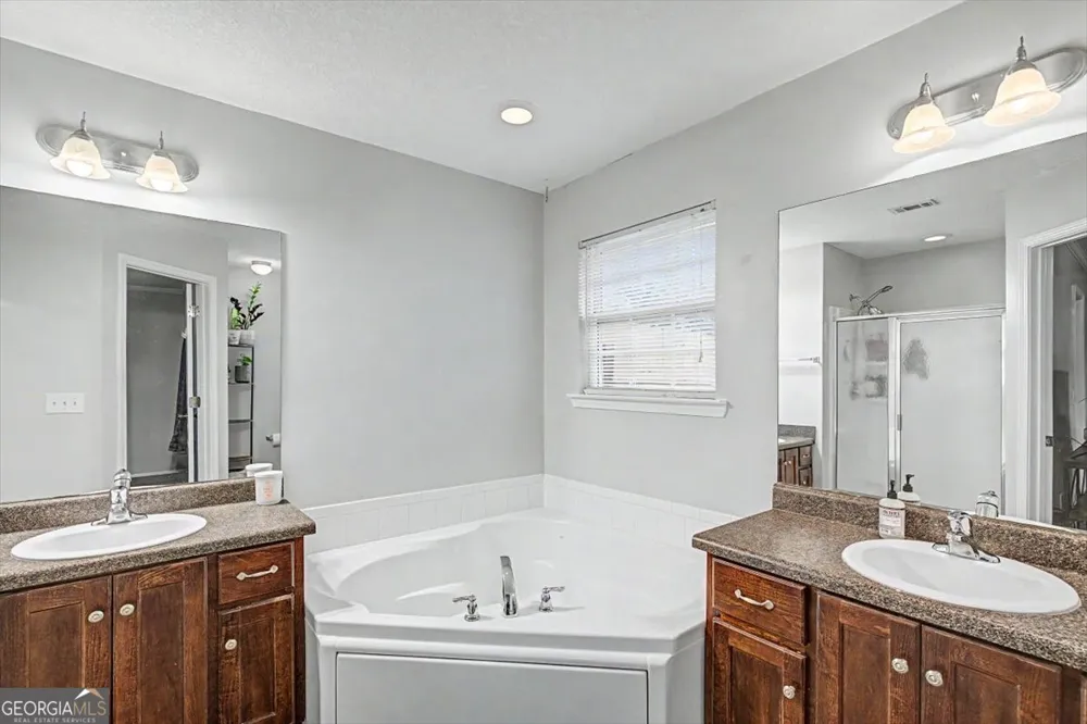 73 Mill Pond LN SE Ludowici, GA 31316