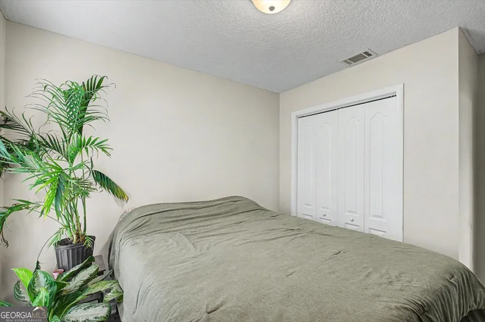 73 Mill Pond LN SE Ludowici, GA 31316