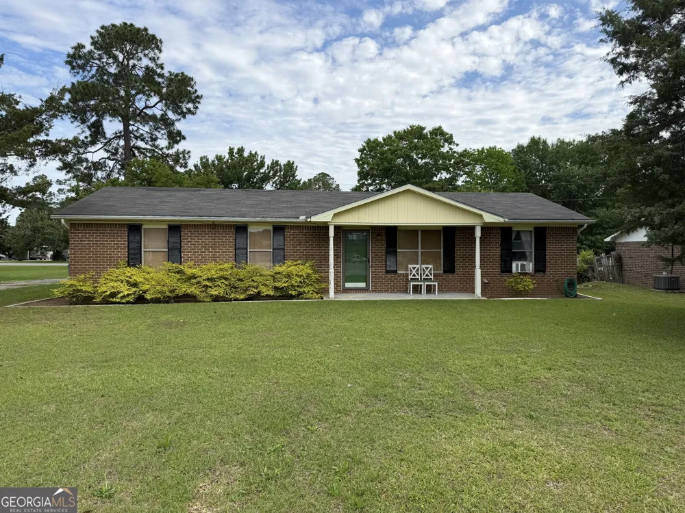 1009 EAST 8TH AVENUE East 8th AVE Cordele, GA 31015
