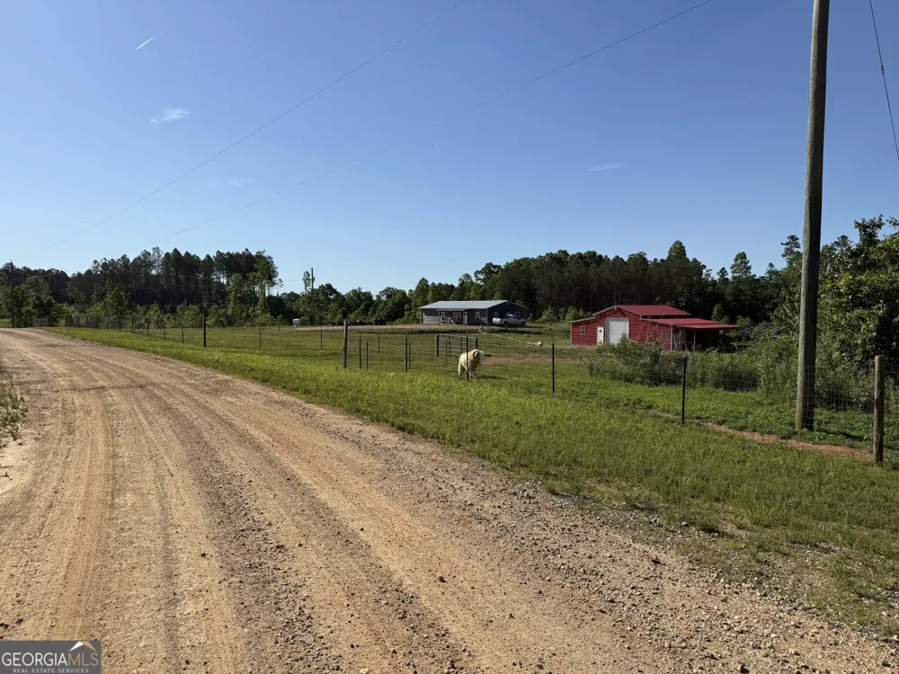 1185 County Road 402 Fruithurst, AL 36262