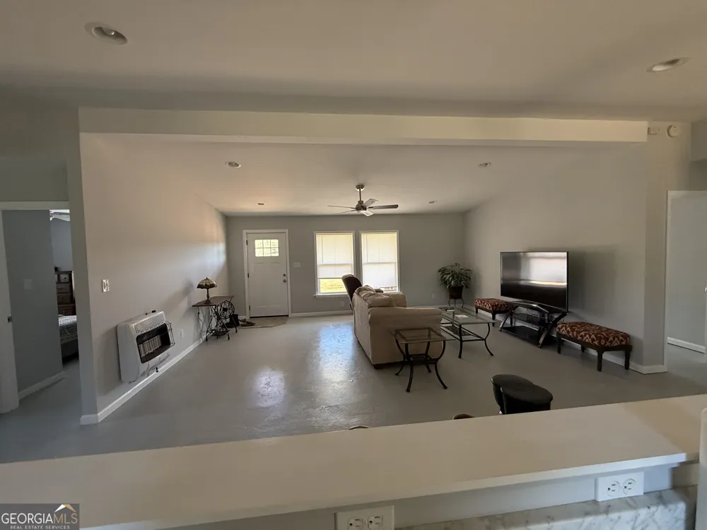 1185 County Road 402 Fruithurst, AL 36262