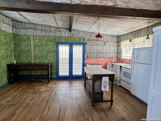 126 Washington Ave Port Lavaca, TX 77979