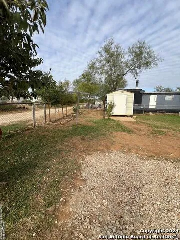 302 sheep hill Dilley, TX 78017