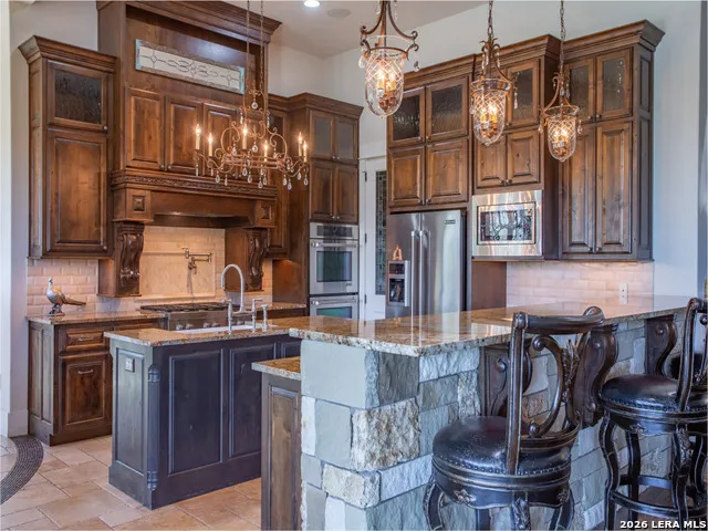 460 Shepherds Crook Helotes, TX 78023