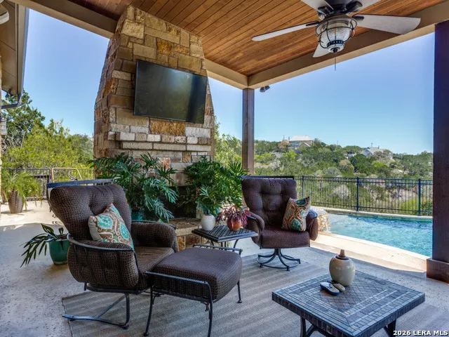 460 Shepherds Crook Helotes, TX 78023