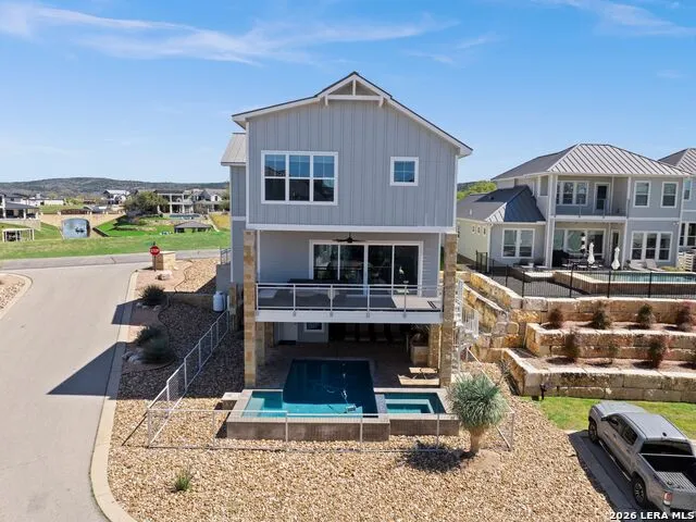 200 Archview Ln Kingsland, TX 78639