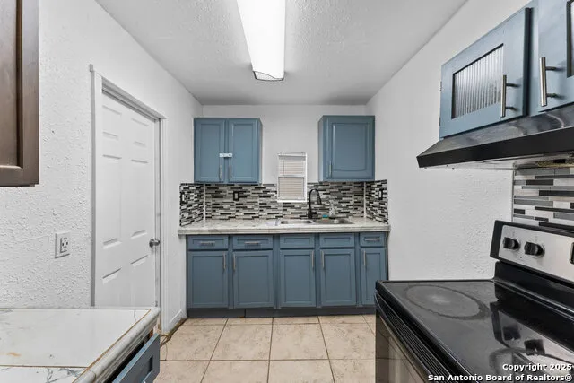 373 Avenue I Poteet, TX 78065