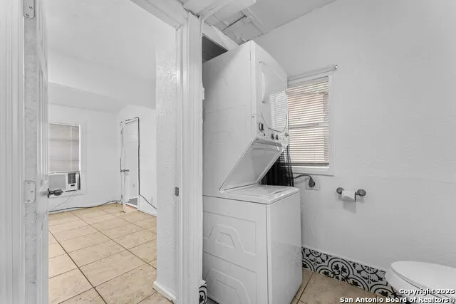 373 Avenue I Poteet, TX 78065