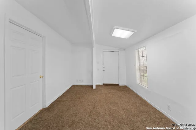 373 Avenue I Poteet, TX 78065