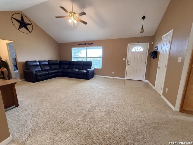 1520 LAKESIDE DR Lakehills, TX 78063