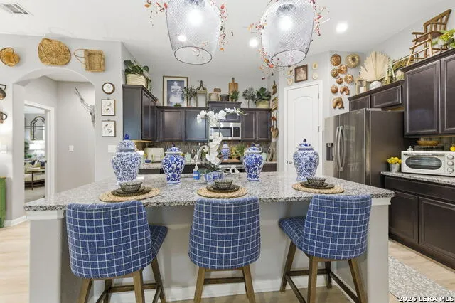 238 Iron Gate Pleasanton, TX 78064