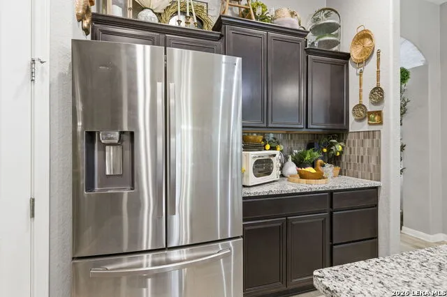 238 Iron Gate Pleasanton, TX 78064