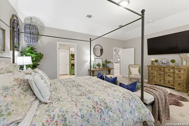 238 Iron Gate Pleasanton, TX 78064