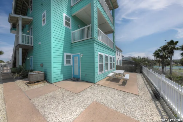 2525 S 11th ##66 Port Aransas, TX 78373