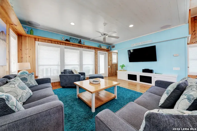 2525 S 11th ##66 Port Aransas, TX 78373