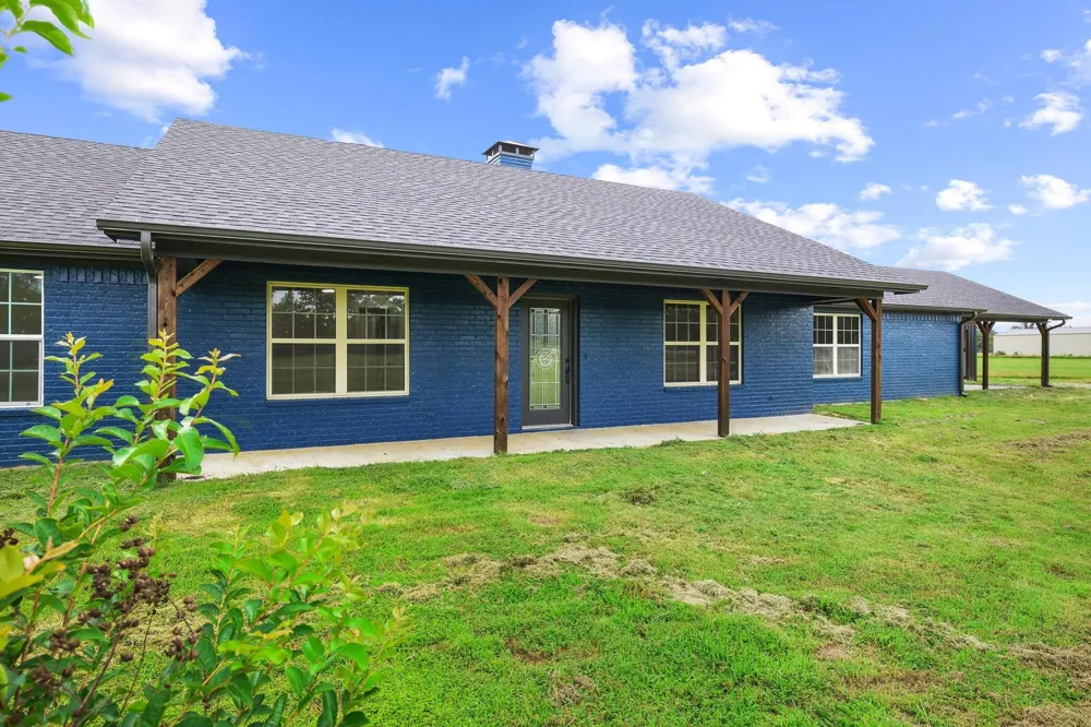 1250 County Road 2280 Telephone, TX 75488