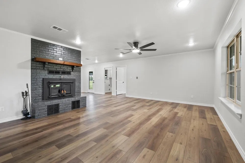 1250 County Road 2280 Telephone, TX 75488