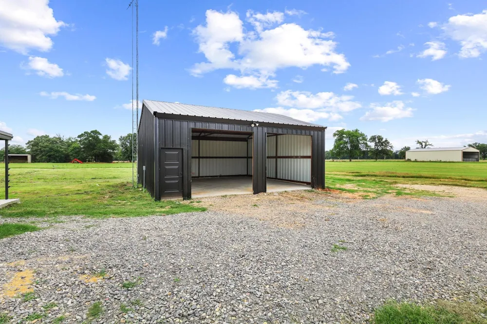 1250 County Road 2280 Telephone, TX 75488