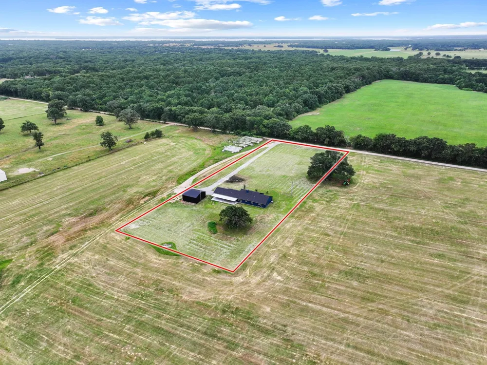 1250 County Road 2280 Telephone, TX 75488