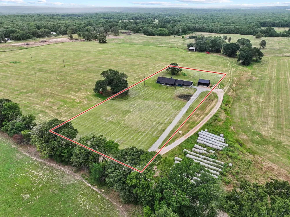 1250 County Road 2280 Telephone, TX 75488