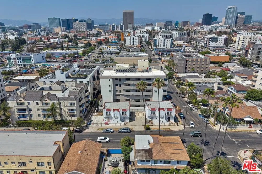 1047 Fedora Street #602 Los Angeles, CA 90006