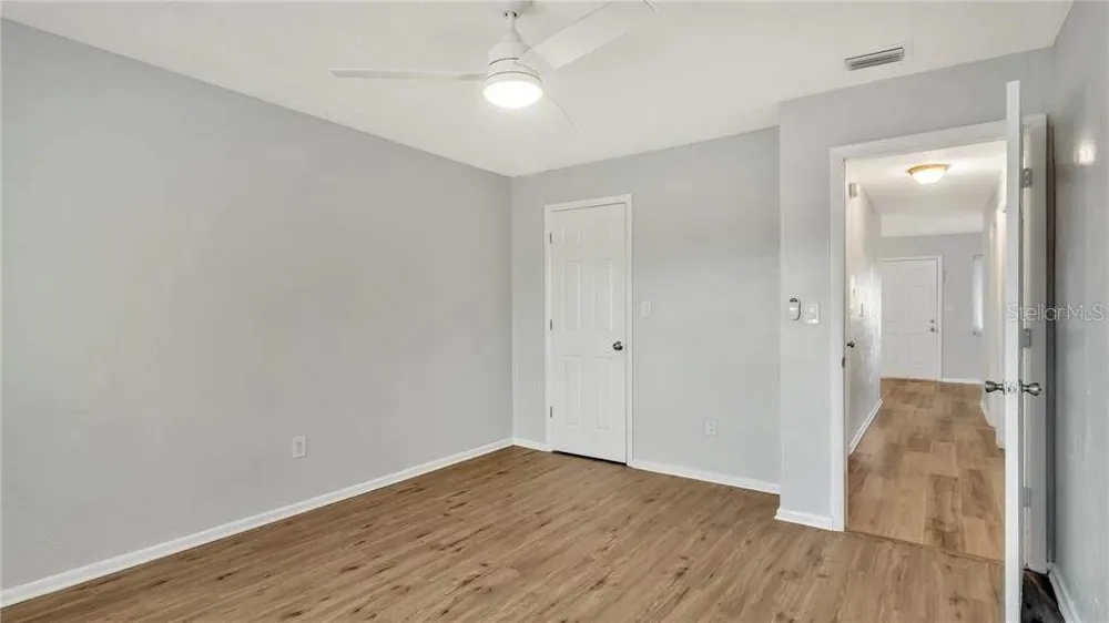 5900 22ND AVENUE St Petersburg, FL 33710