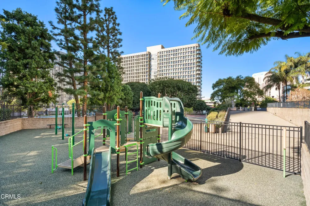 800 W 1st Street #2107 Los Angeles, CA 90012