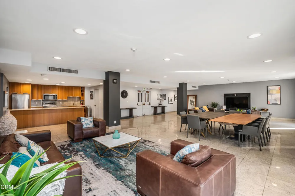 800 W 1st Street #2107 Los Angeles, CA 90012