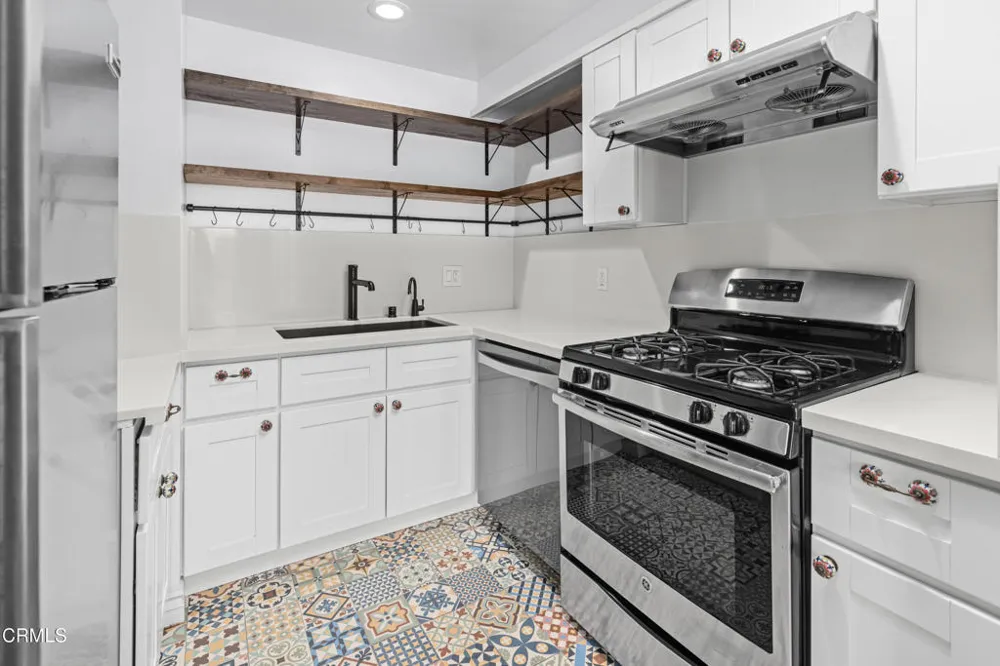 800 W 1st Street #2107 Los Angeles, CA 90012