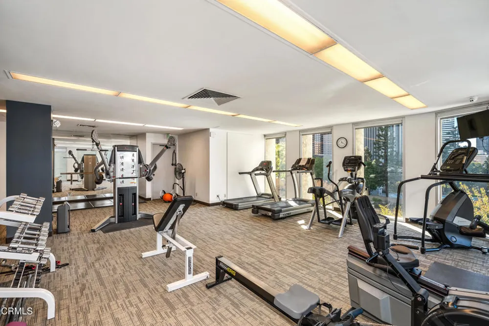 800 W 1st Street #2107 Los Angeles, CA 90012