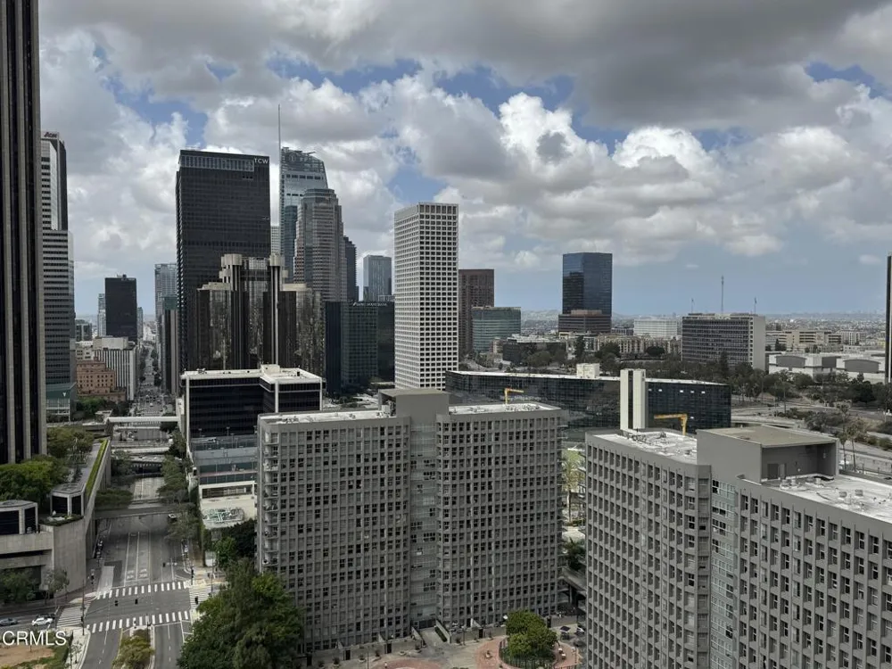 800 W 1st Street #2107 Los Angeles, CA 90012