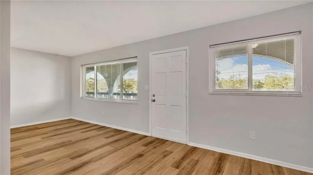 5900 22nd Ave 5900 22ND AVE N UNIT 1 #1 St Petersburg, FL 33710