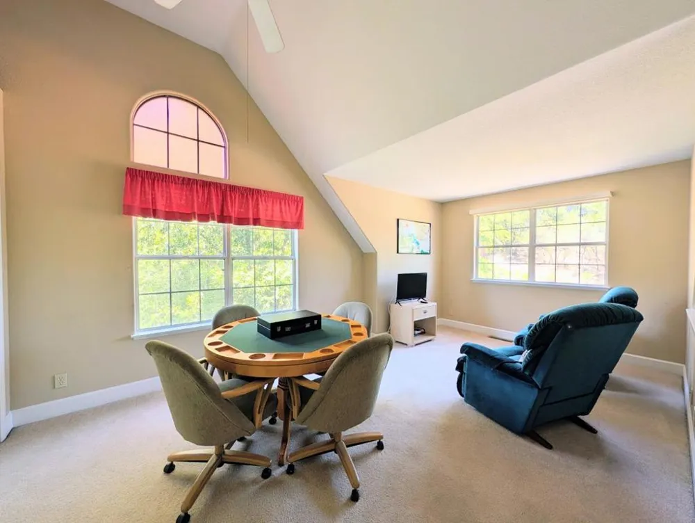 12021 Valenta Way Groveland, CA 95321
