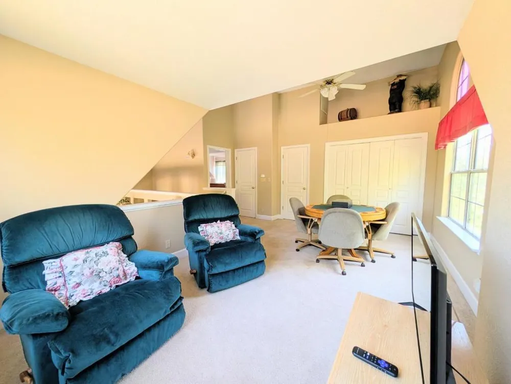 12021 Valenta Way Groveland, CA 95321