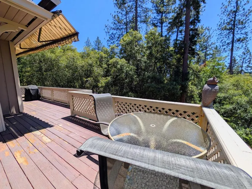 12021 Valenta Way Groveland, CA 95321