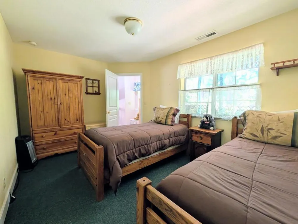 12021 Valenta Way Groveland, CA 95321