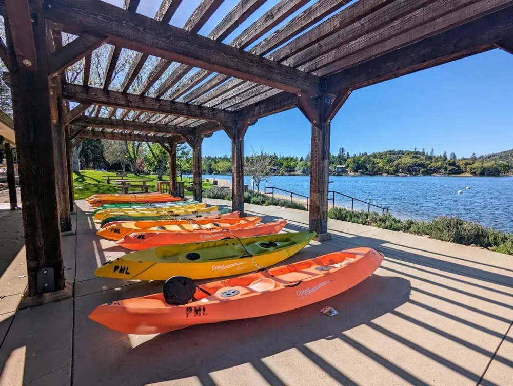 12021 Valenta Way Groveland, CA 95321