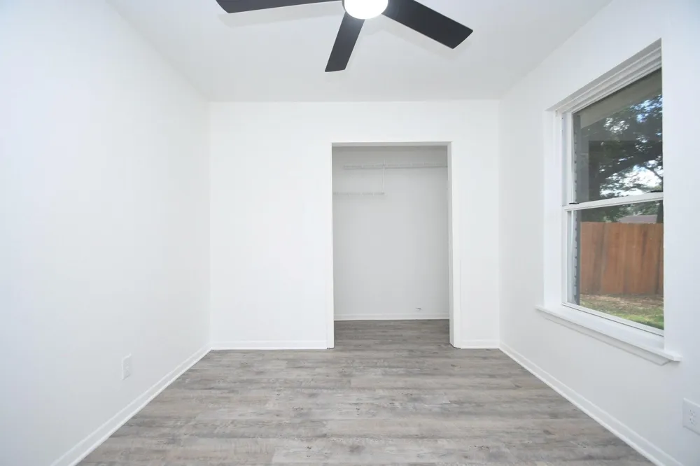 4711 Illinois Street Dickinson, TX 77539