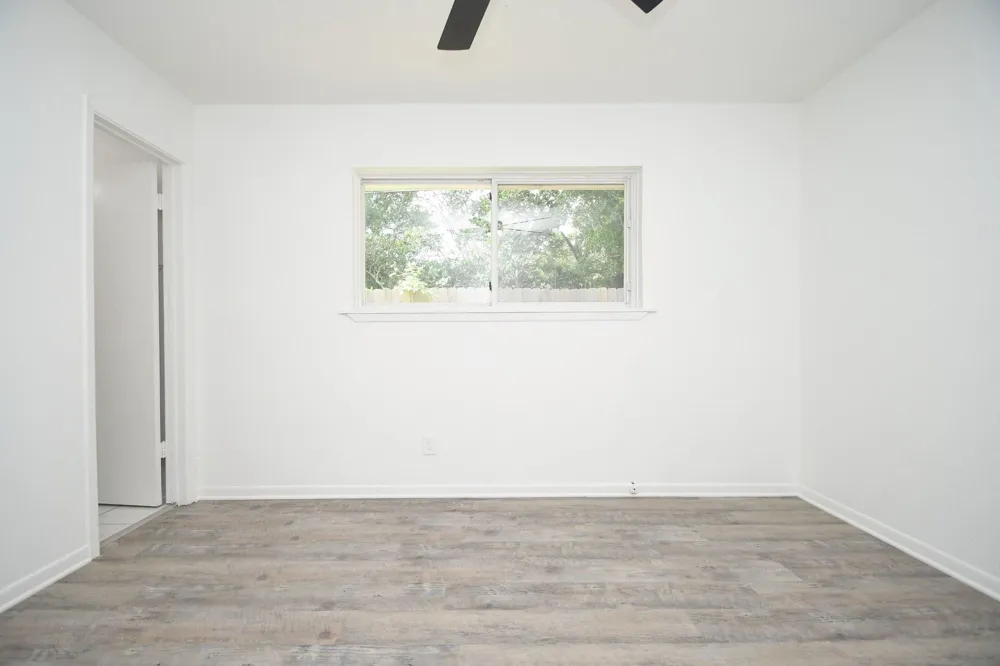 4711 Illinois Street Dickinson, TX 77539